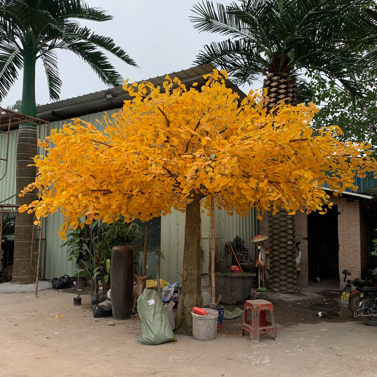 Artificial ginkgo tree 180cm tall, golden fan-shaped leaves across an open canopy