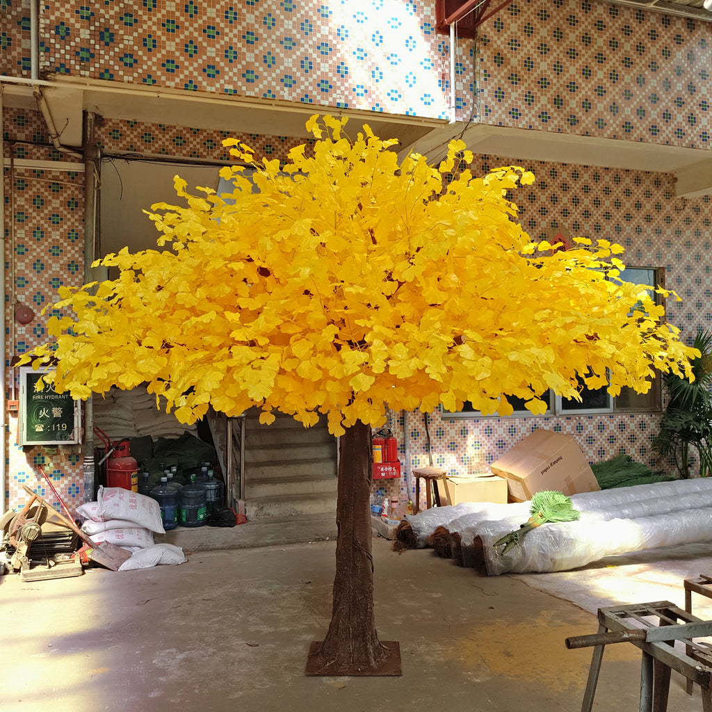 UV-resistant artificial ginkgo tree, 2m to 5m tall, fan leaves on a wide canopy