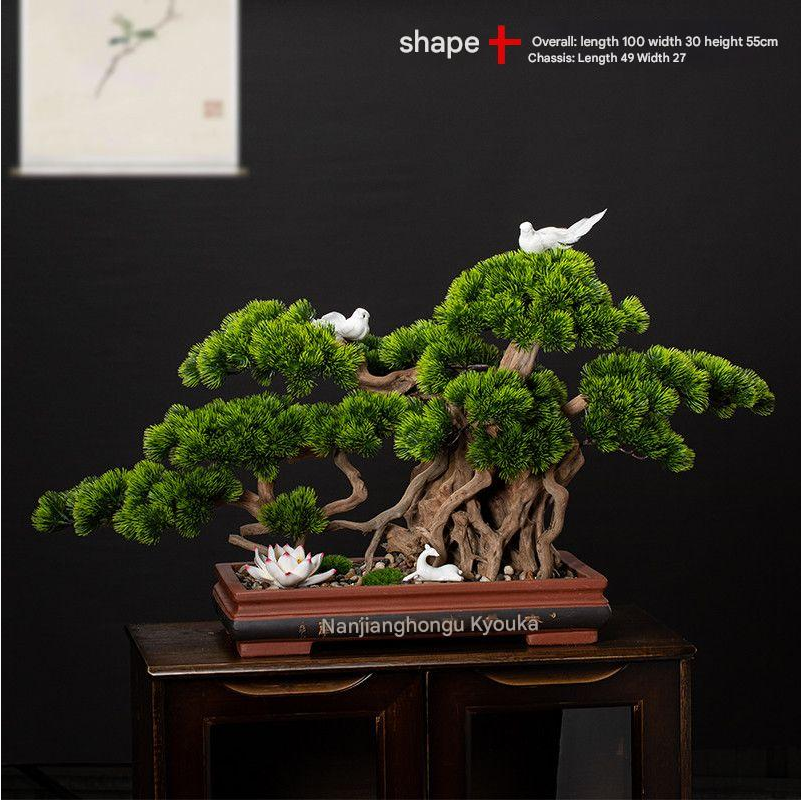 The topmost pad crowning the 3ft welcome pine, photographed close up