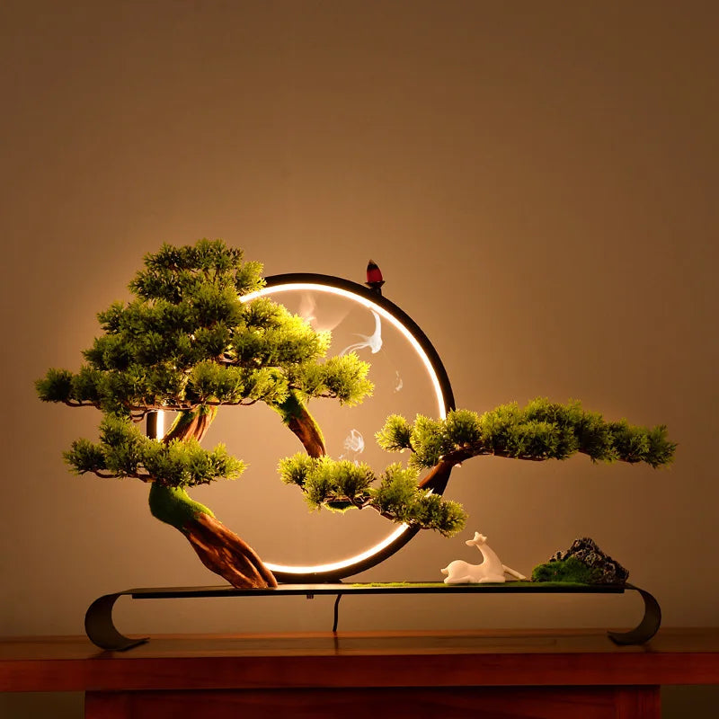 The small bonsai seen from above with its pads opening out in tiers