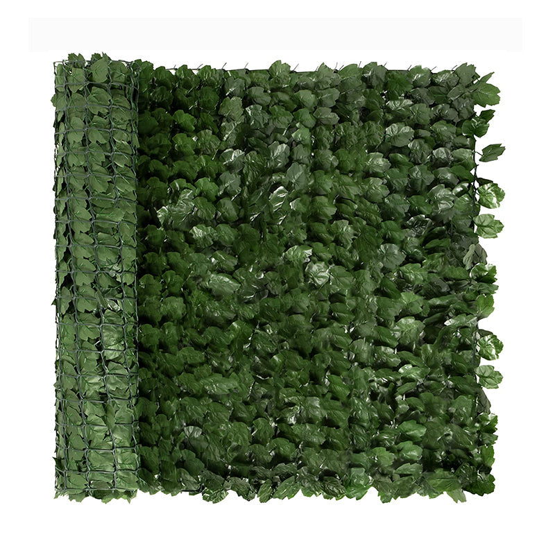 The ivy privacy screen fitted along a balcony railing to block the view from outside
